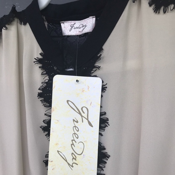 Freeway Cream and Black Dress Eyelash Lace Trim - Picture 4 of 5